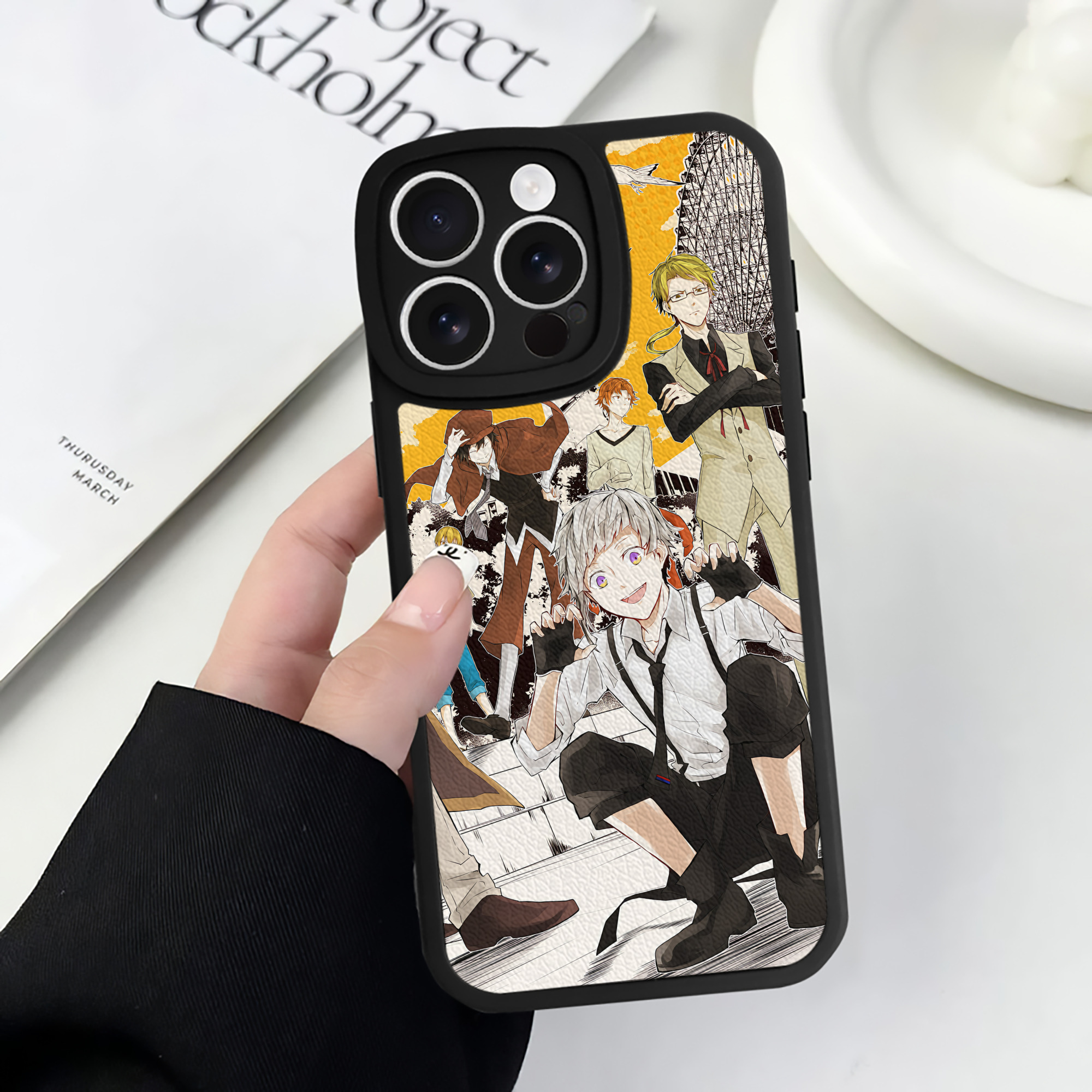 （画像用） 文豪ストレイドッグス Bungo Stray Dogs 【iPhone 16シリーズ対応】シリコンスマホケース（レザー調） 材質：シリコン